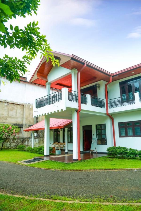 Sapumal Lodge Anuradhapura Exterior photo